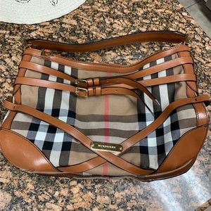 Burberry purse